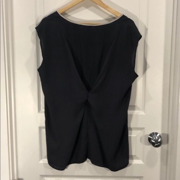 Grey, sleeveless blouse with silver accents - Picture 4 of 7